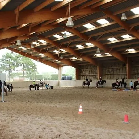 아파트 200m De La *